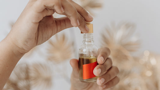 Aromatherapy for better sleep on airplanes and in hotels