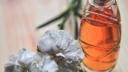 Essential Oils for a Clean Home: How Aromatherapy Can Help with Household Chores