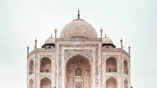 The Traditional Aromas of India: Discover the Spiritual Significance of Scents