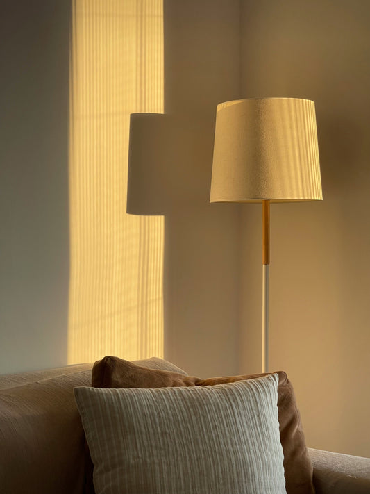 The Art of Home Fragrance: How to Create a Cozy and Inviting Atmosphere