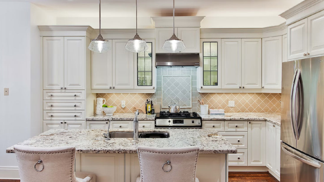 Traditional Elegance: Scents to Complement Classic Home Decor