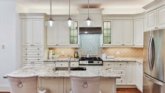 Traditional Elegance: Scents to Complement Classic Home Decor