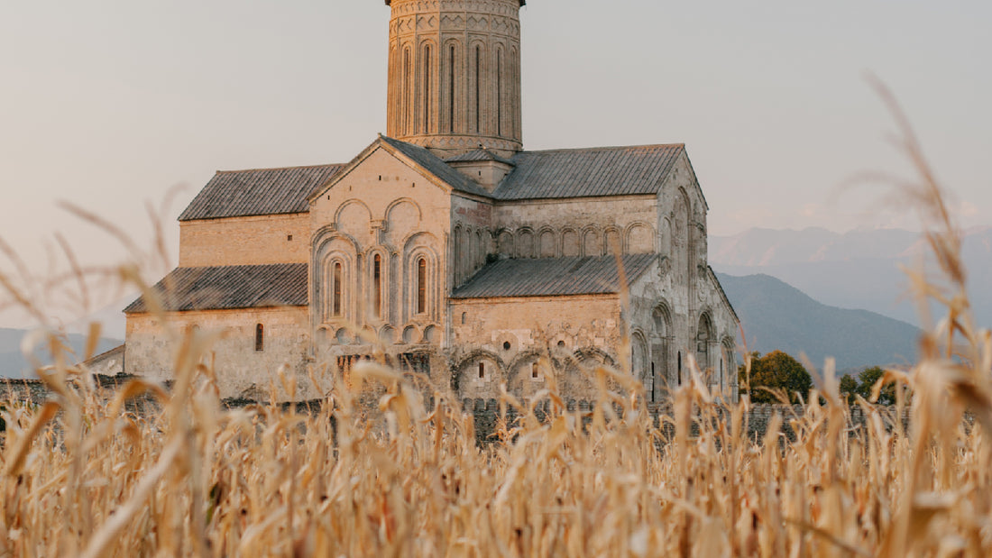 Fragrant Sacred Spaces: The Architectural Fusion of Worship and Aromatics