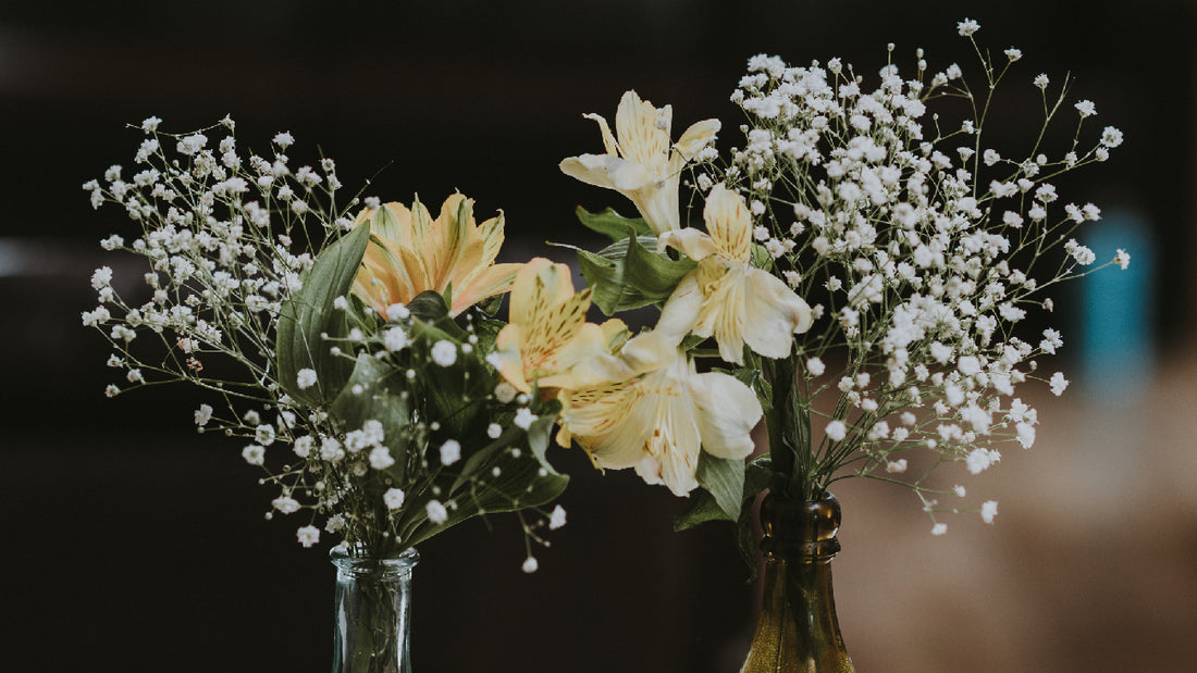 Scented Centerpieces: How to Design Fragrant Tablescapes for Special Occasions