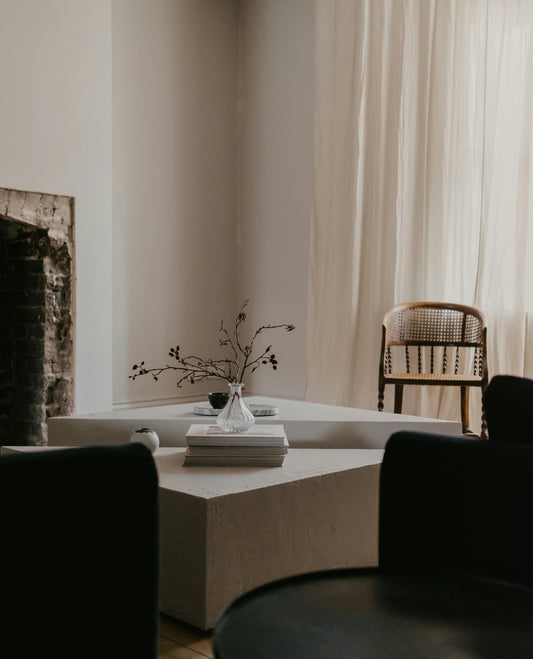 Designing with Aroma: Architecture's Impact on Home Perfume Aesthetics